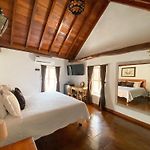 Life Is Good Cartagena Hostel