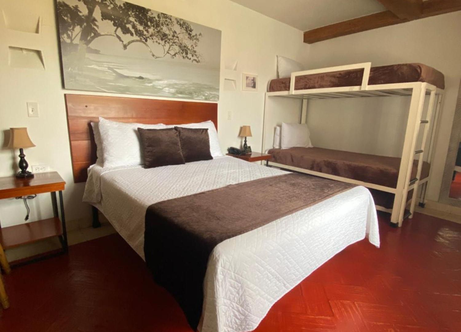 Life Is Good Hostal *