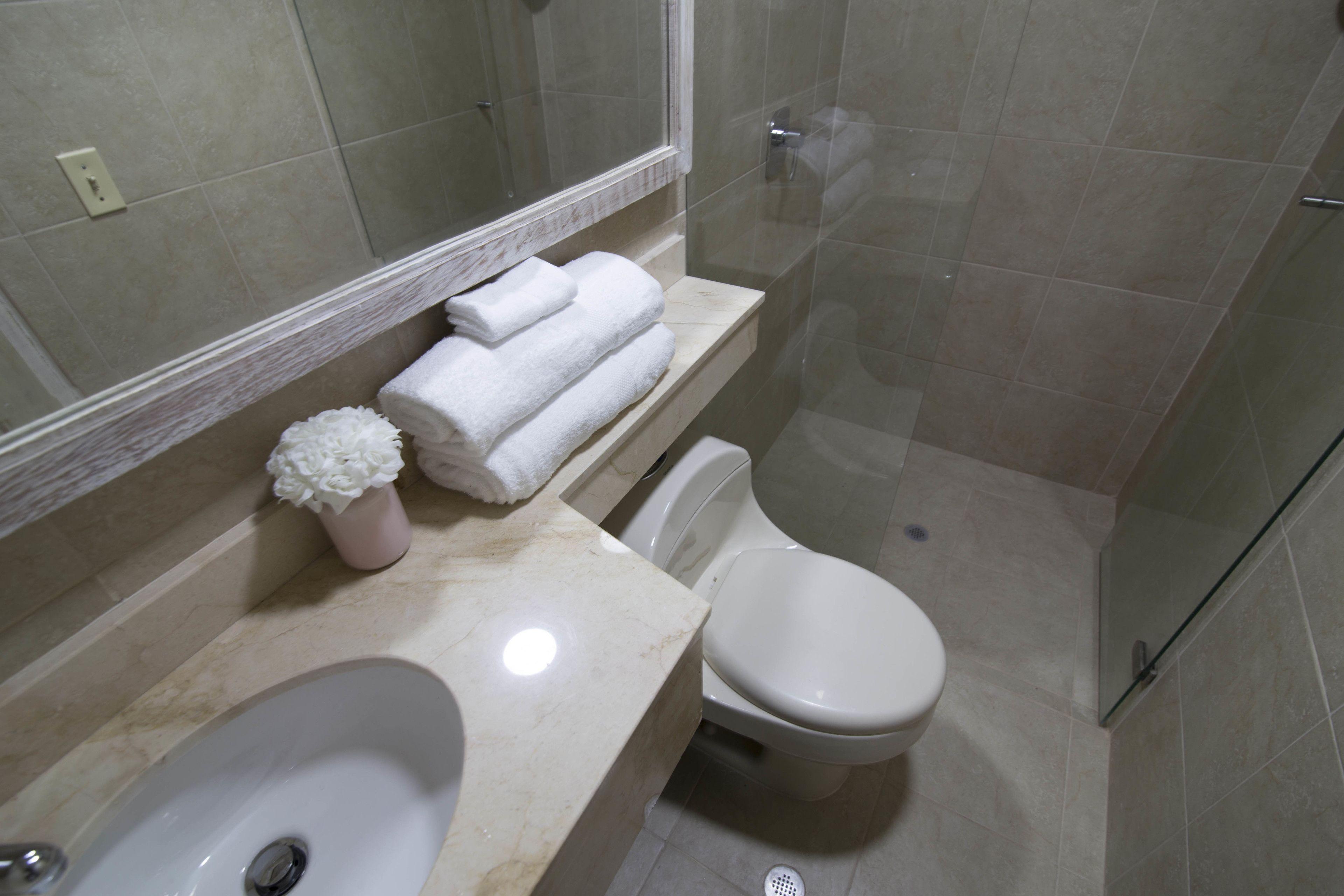 Life Is Good Cartagena