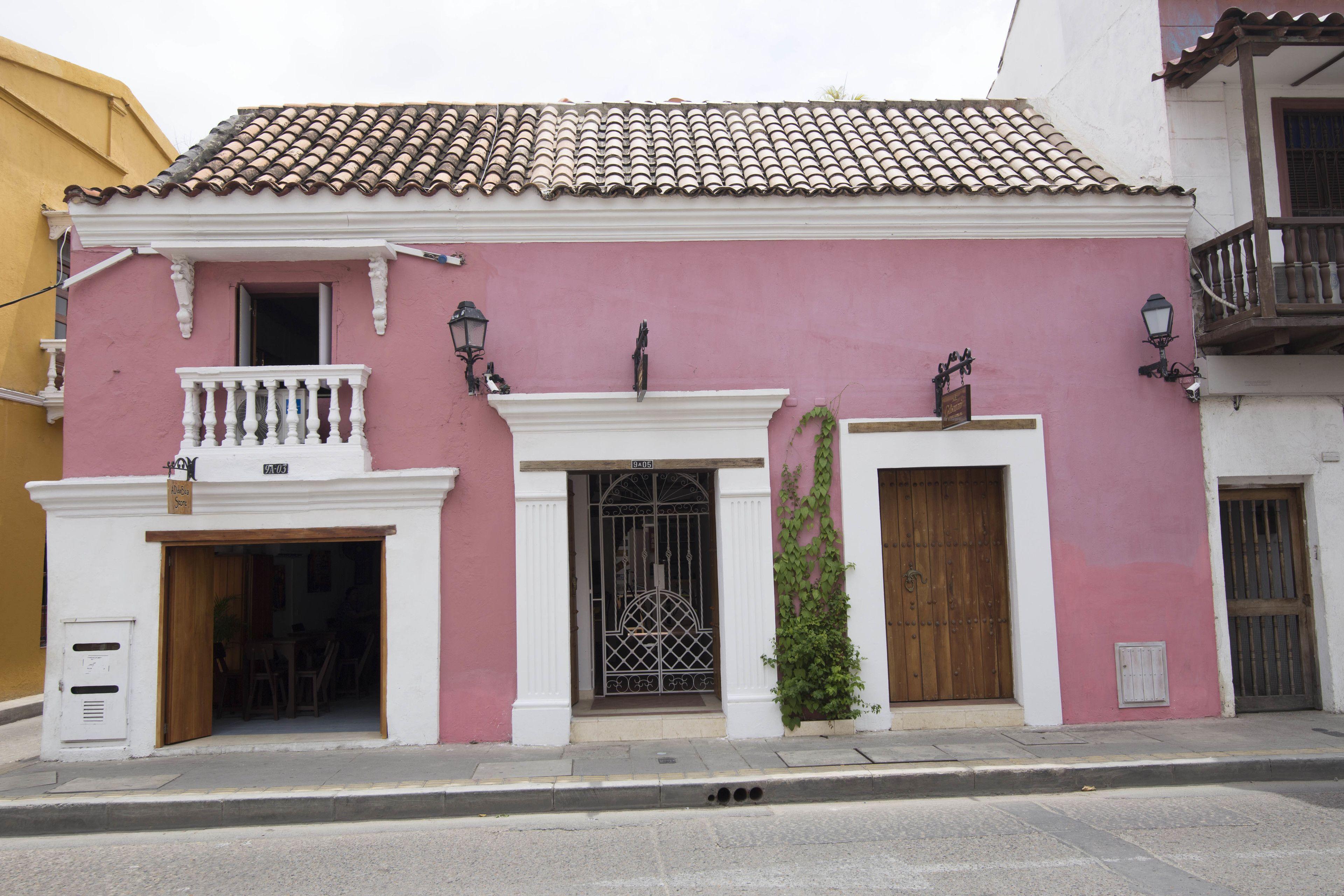 Life Is Good Cartagena