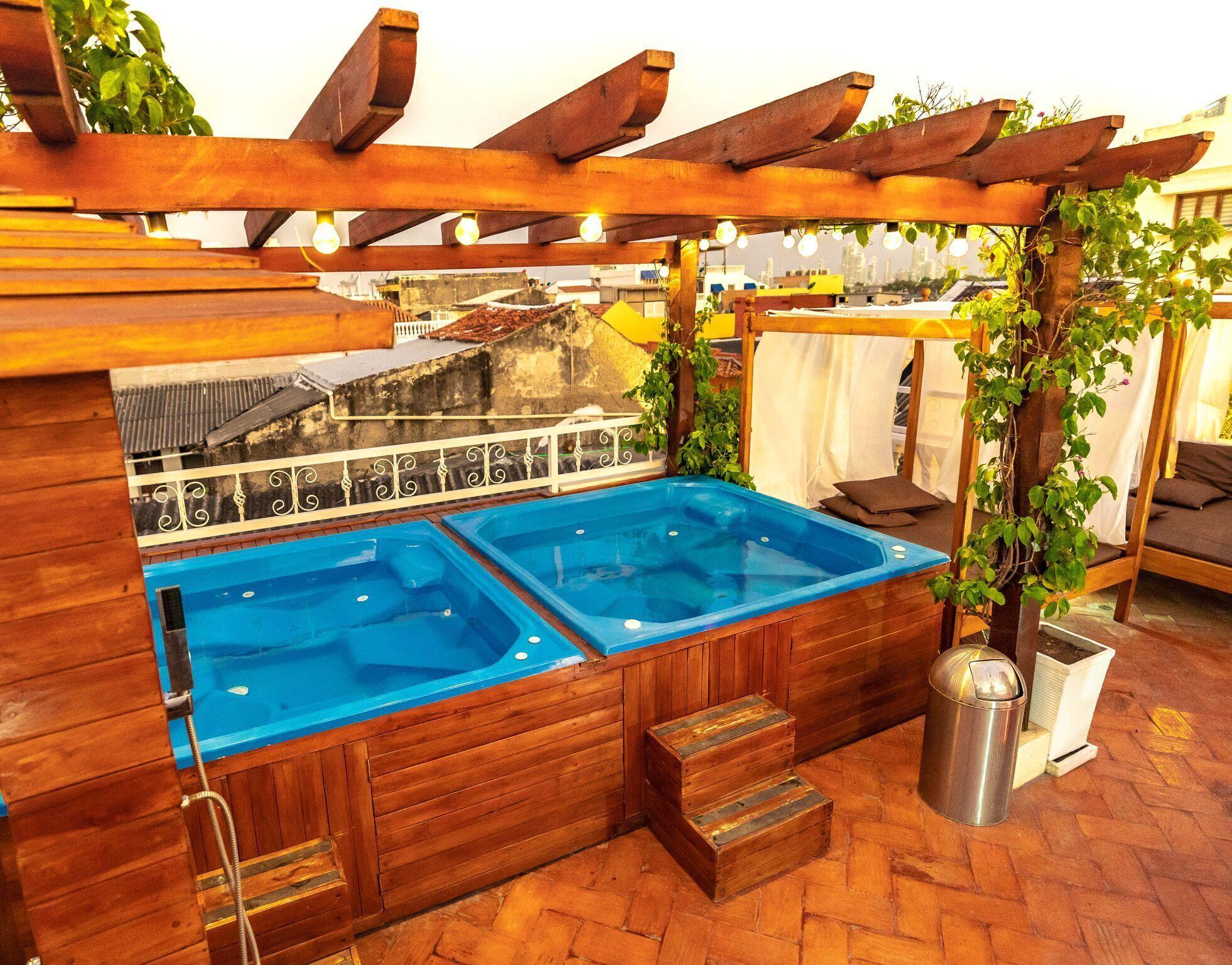 Life Is Good Cartagena